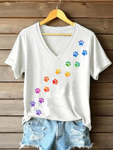 Frauen buntes Hunde pfote T-Shirt